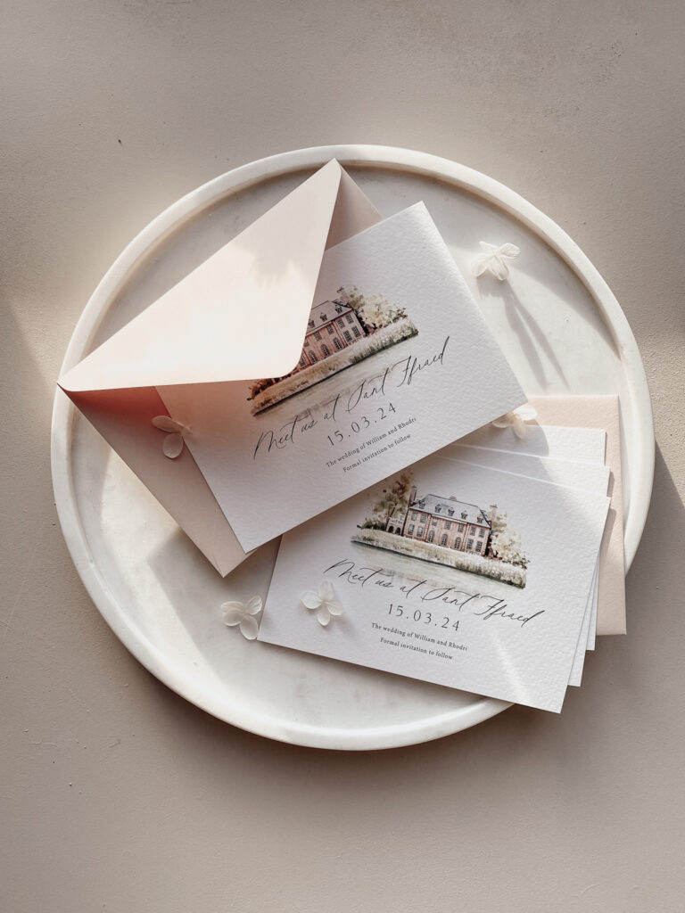 How To Make Your Wedding Invites Luxurious | dwynwencreative.co.uk